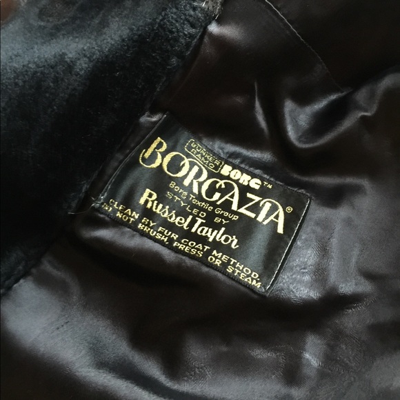 Vintage Perfect Fur Coat - Picture 15 of 16